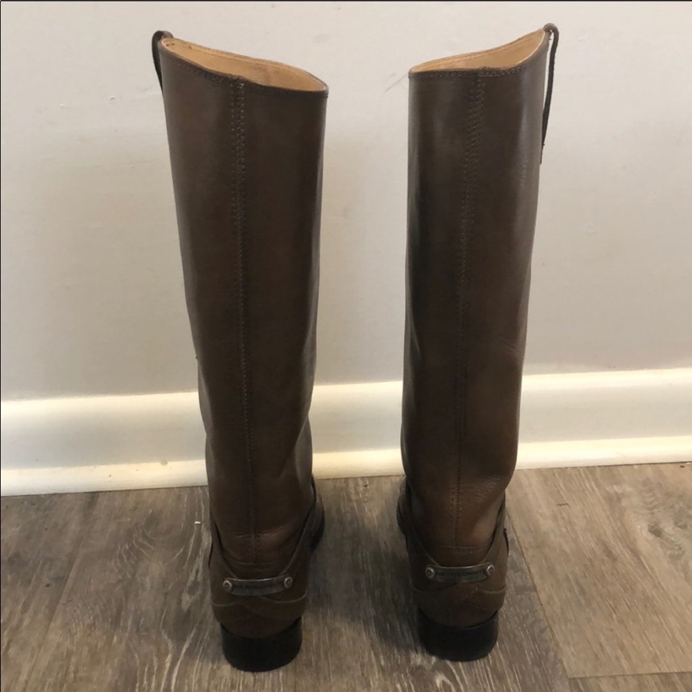 Frye pull on boots. Size 6 - Picture 2 of 6